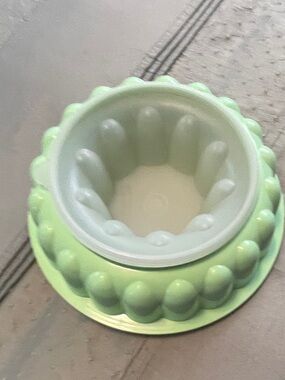 Vintage 1970’s Tupperware Mint Green Jello Mold